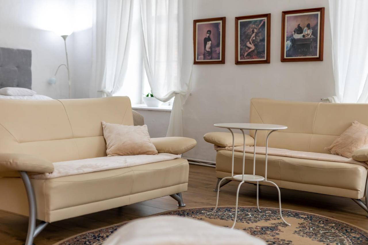 Palac Daun - Studio Apartments Znojmo Exterior photo